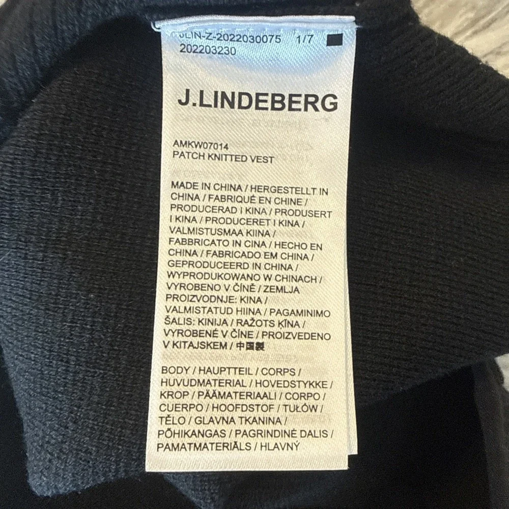 J. Lindeberg Men's Large Patch Knitted Vest Black/ Yellow NWT